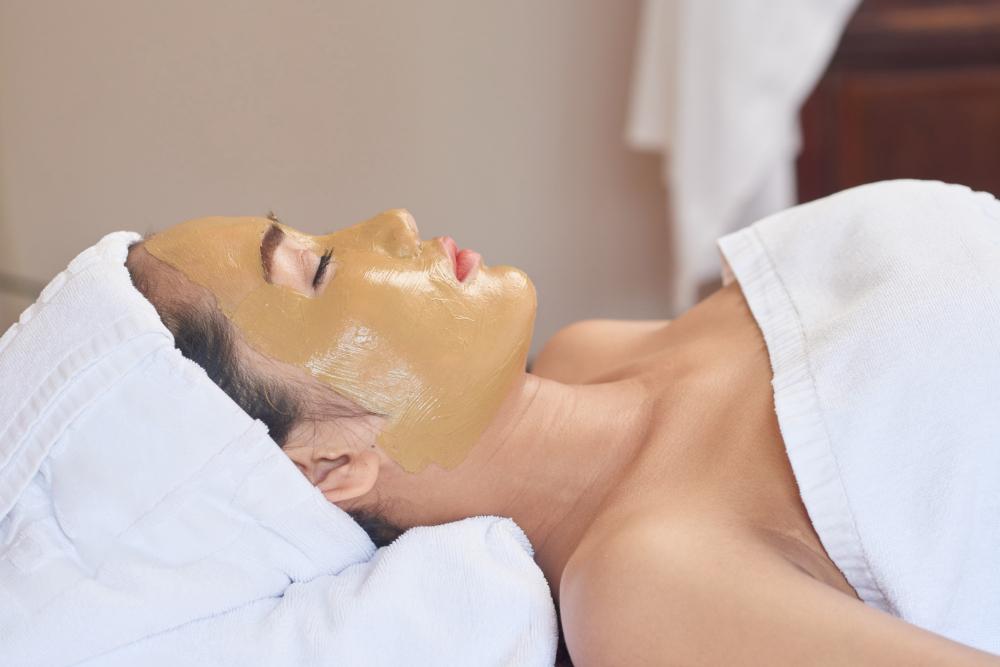 Golden Facial Treatment